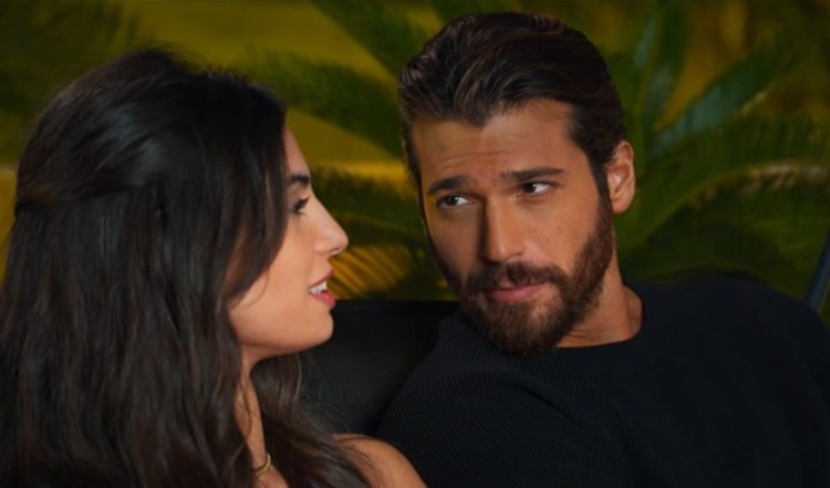 Can Yaman e Francesca Chillemi Specialmag 01_10_22